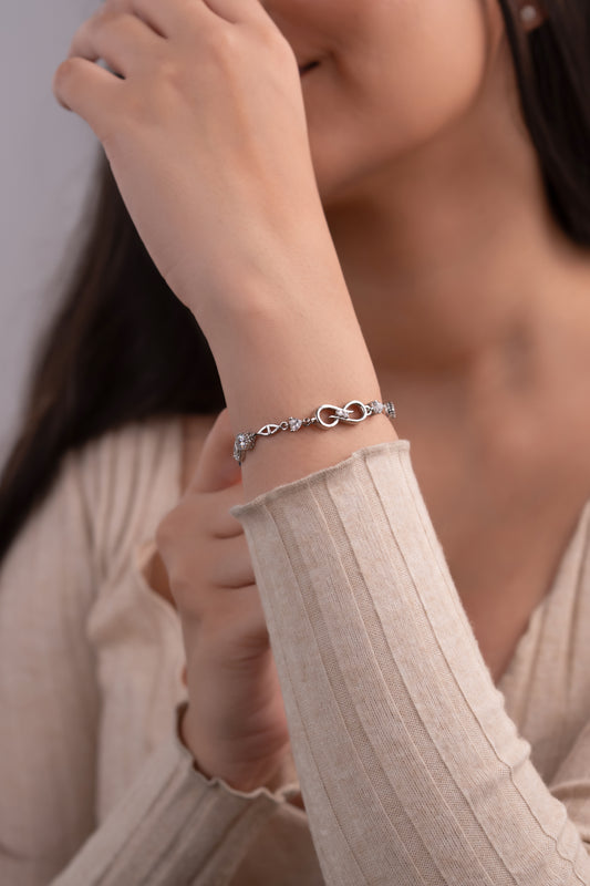 92.5 Sterling Silver Italian Zirconia Hand Bracelet for Women