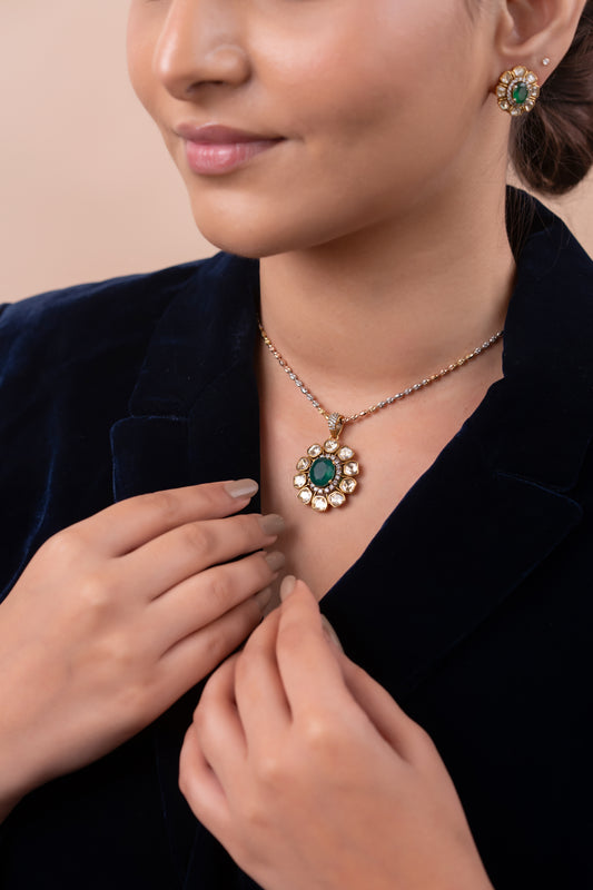 Gold Polish 92.5 Silver Polki Pendant Set with Chain