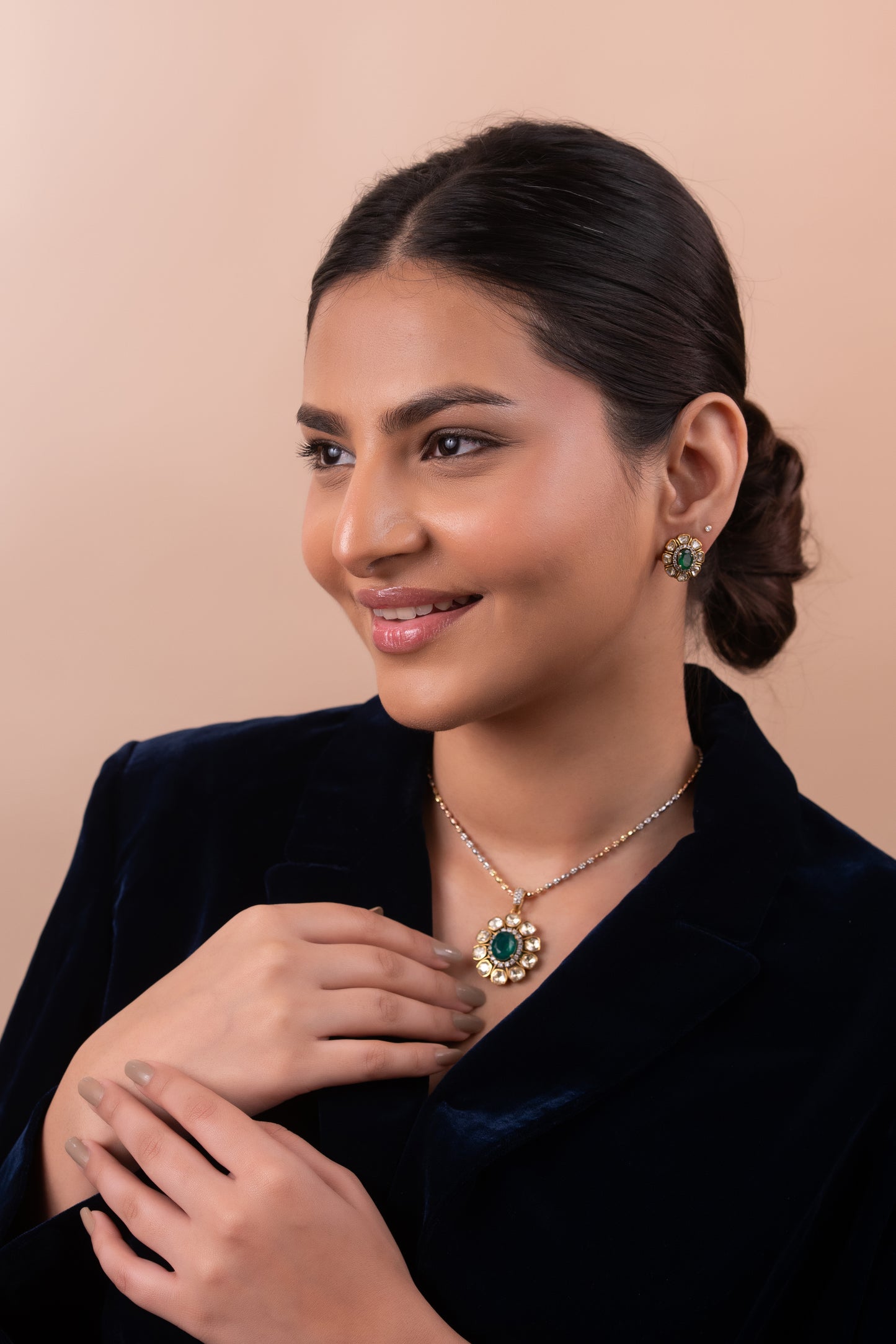 Gold Polish 92.5 Silver Polki Pendant Set with Chain